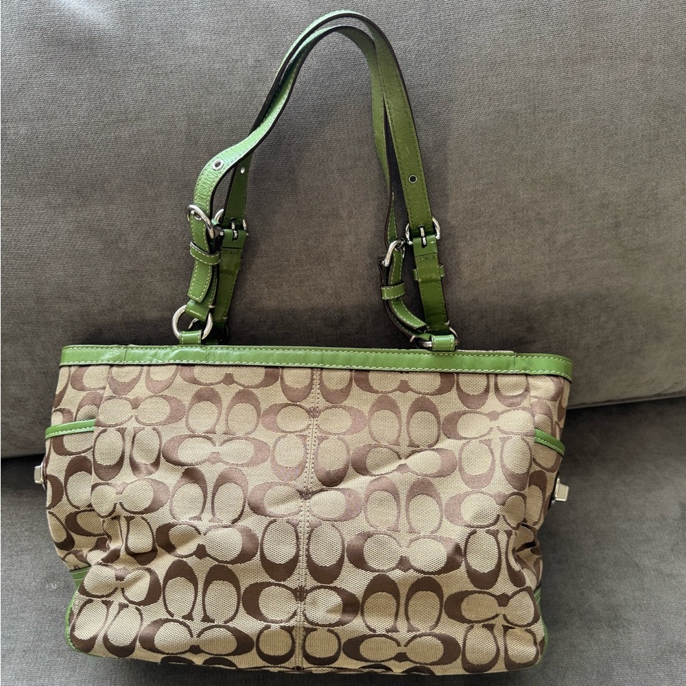 Coach Green and Tan Signature Pleated Gallery Tote Shoulder Bag F14281 EC - Picture 2 of 5